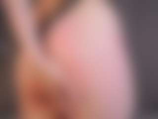 Live cam show with ElseRatz - Green Eyes on liverealitysex.com