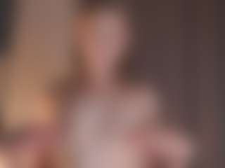 Live cam show with ElseRatz - Blonde Hair Middle Aged on Camsoda