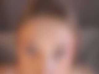Live cam show with ElseRatz - College on Mixed Magazine Live