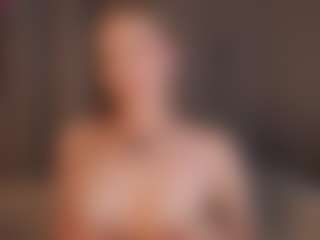 Live cam show with ElseRatz - Blonde Hair Middle Aged on eurowanks.com