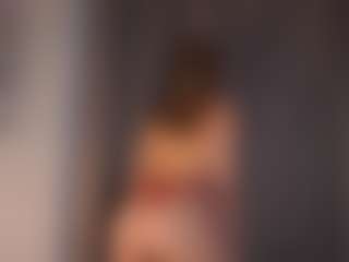 Live cam show with ElseRatz - Middle Aged on Gym Cam Girls