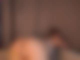 Live cam show with ElseRatz - Green Eyes on CamClone