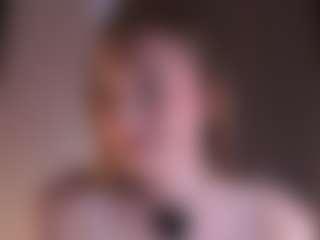Live cam show with ElseRatz - Blonde Hair Middle Aged on Camsoda