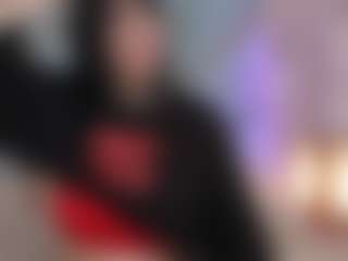 Live cam show with KettyFlo - Public on AdultVida.com