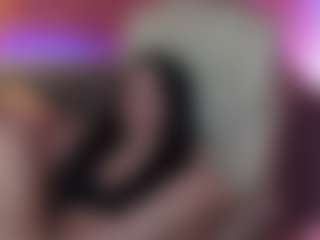Live cam show with KettyFlo - Camel Toe on Camsoda
