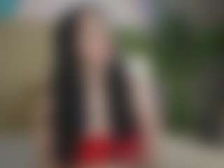 Live cam show with KettyFlo - Public on dropp.cam