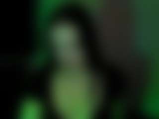 Live cam show with Luna - White on studioflirtlive.com | united states