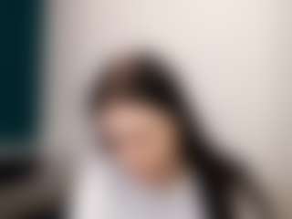Live cam show with Luna - Green Eyes on SquirtSoMuch