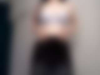 Live cam show with Luna - Genital Piercings on fapnchat