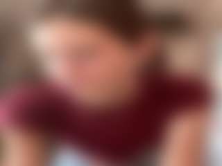 Live cam show with BrittCanty - Tease on CamwithHer