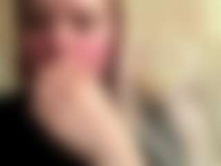 Live cam show with CharaDeatherage - Skinny on SinfulBabes