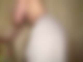 CharaDeatherage's Live Sex Cam Show