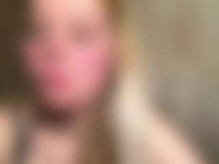CharaDeatherage's Live Sex Cam Show