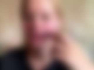 CharaDeatherage's Live Sex Cam Show