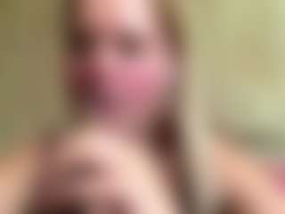 CharaDeatherage's Live Sex Cam Show