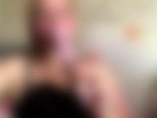 CharaDeatherage's Live Sex Cam Show