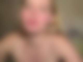 CharaDeatherage's Live Sex Cam Show