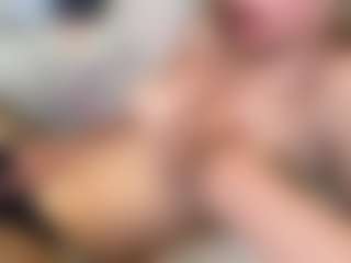 CharaDeatherage's Live Sex Cam Show
