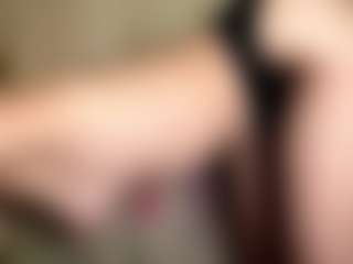 CharaDeatherage's Live Sex Cam Show