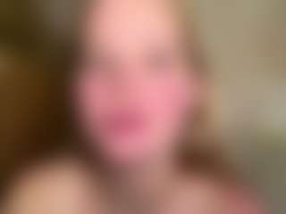 Live cam show with CharaDeatherage - Erotic Dance on AdultVida.com