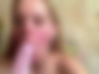 Live cam show with CharaDeatherage - Erotic Dance on Uber Horny
