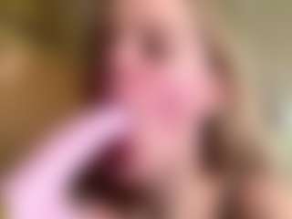 Live cam show with CharaDeatherage - Moaning on slutload