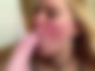 CharaDeatherage's Live Sex Cam Show