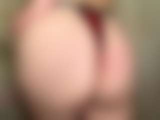 Live cam show with CharaDeatherage - Blue Eyes on madthumbs
