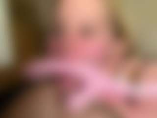 CharaDeatherage's Live Sex Cam Show