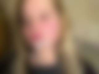 CharaDeatherage's Live Sex Cam Show