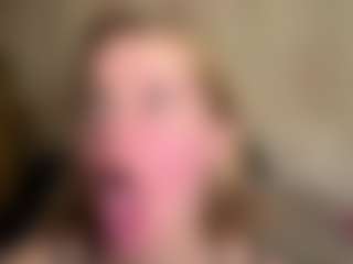CharaDeatherage's Live Sex Cam Show