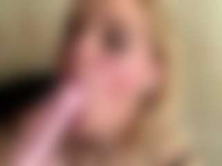 Live cam show with CharaDeatherage - Blonde Hair on Camsoda