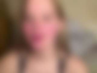 CharaDeatherage's Live Sex Cam Show