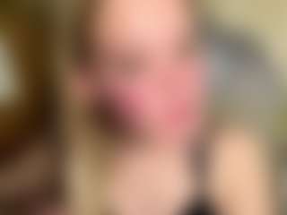 Live cam show with CharaDeatherage - Blonde Hair Shaved Pussy on Strip Flash - Live Sex Shows