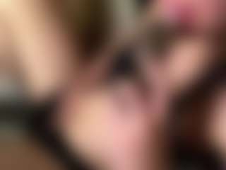 Live cam show with CharaDeatherage - Bedroom Blonde Hair on Streamer API