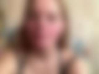 Live cam show with CharaDeatherage - Facial Piercings on camwithhim.com