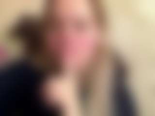 Live cam show with CharaDeatherage - Public on studioflirtlive.com