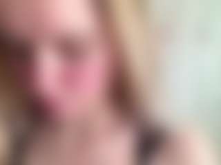 Live cam show with CharaDeatherage - Blue Eyes on anonymated.com