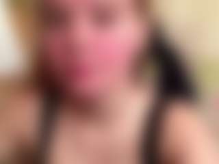Live cam show with CharaDeatherage - Blonde Hair on intimatelivegirls.com