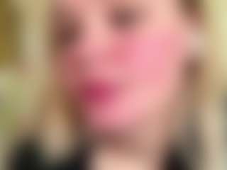 Live cam show with CharaDeatherage - Blonde Hair on hrnylive.com