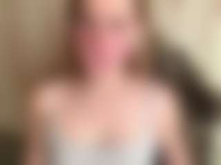 Live-Cam-Show mit CharaDeatherage - Public auf Camsoda