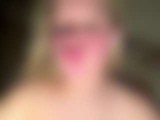 CharaDeatherage's Live Sex Cam Show