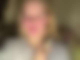 Live cam show with CharaDeatherage - Blue Eyes on Cam Slut