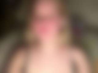CharaDeatherage's Live Sex Cam Show