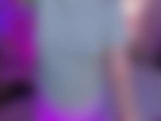 Live cam show with Elira-Vane - Flash on Camsoda