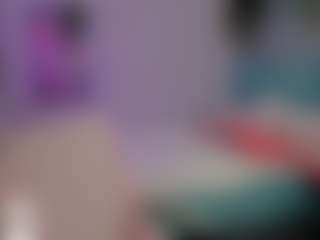Live cam show with Elira-Vane - Flash on Dare Cams