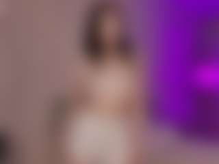 Live cam show with Seravine - Tiny Tits on EXY
