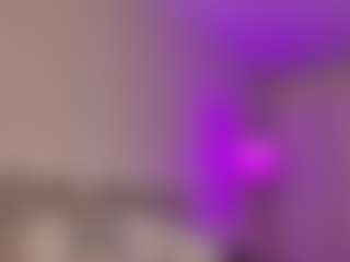 Live cam show with Seravine - Camel Toe on luckytryst.com