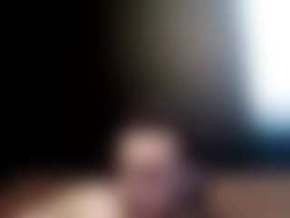 tallhungcloudyy's Live Sex Cam Show