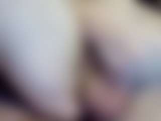 tallhungcloudyy's Live Sex Cam Show